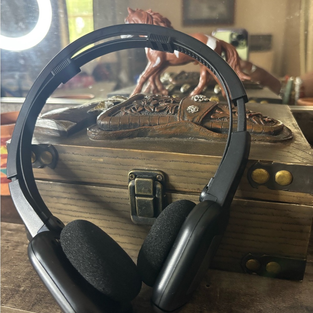 Wireless Black Headphones